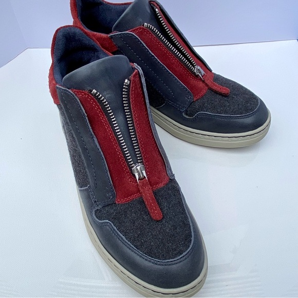 Earth, mid-top, leather & fabric sneaker, Zane navy & red, women’s size 8.5 - Picture 8 of 16